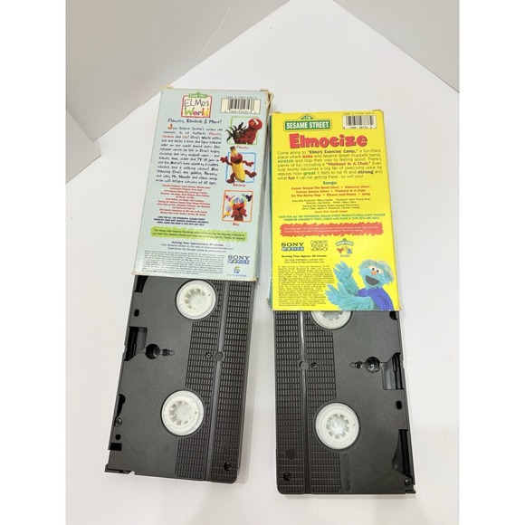 Elmo VHS Lot Of 2‎ Sesame Street Tapes Elmocize, Flowers, Bananas & More! - Picture 3 of 3